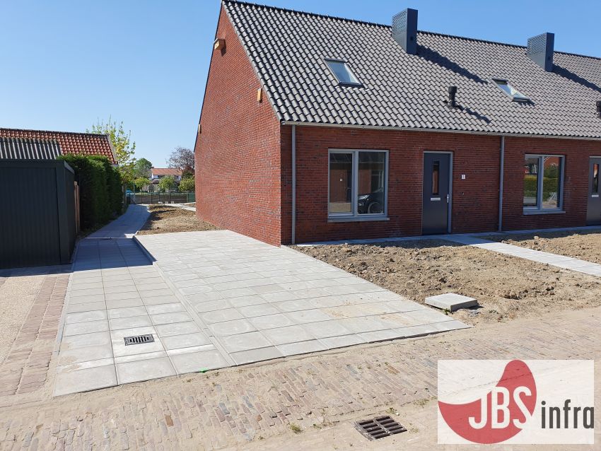 Grond-en straatwerk tbv nieuwbouwwoningen Beveland Wonen (Krabbendijke)